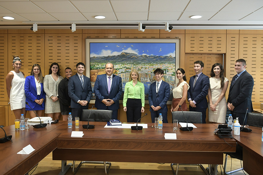 Η Πρόεδρος της Βουλής δέχθηκε ομάδα φοιτητών του Ιδρύματος του Αμερικανικού Ελληνικού Ινστιτούτου - 22/06/2022